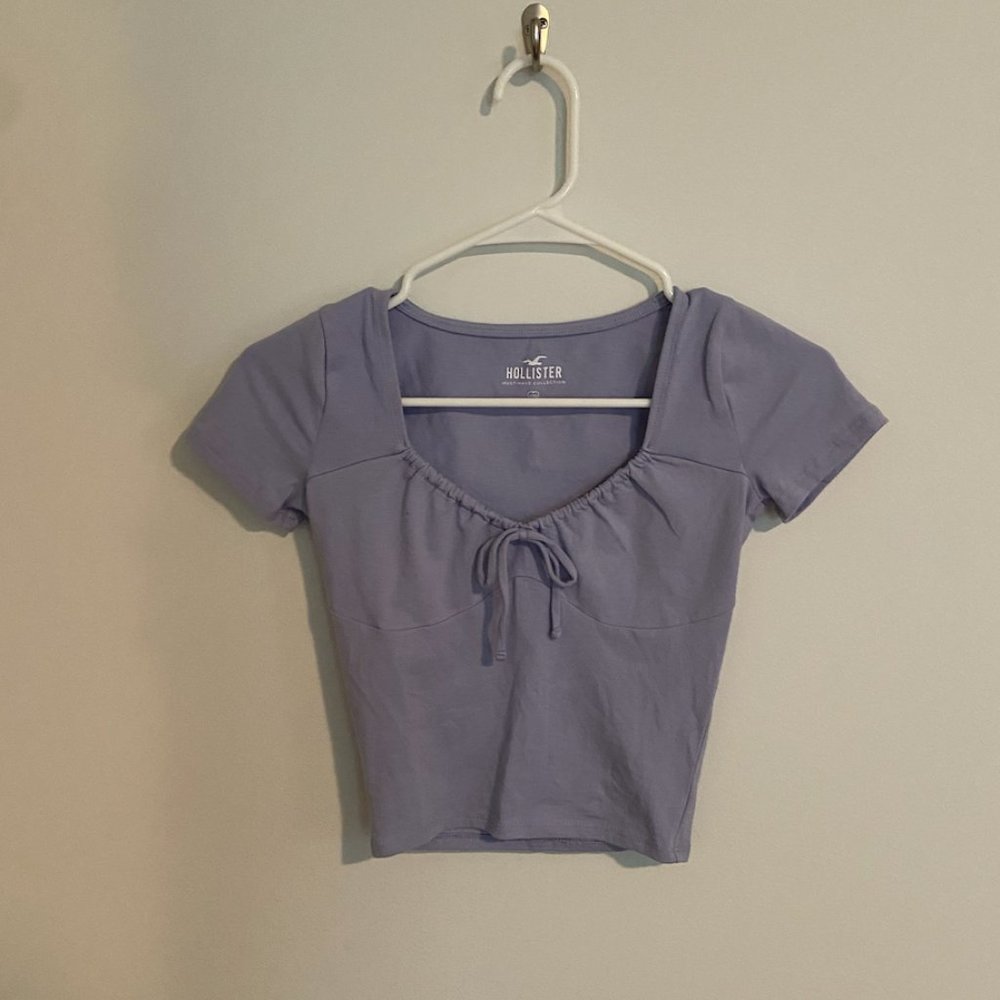 blue seamed cinch top (cropped)